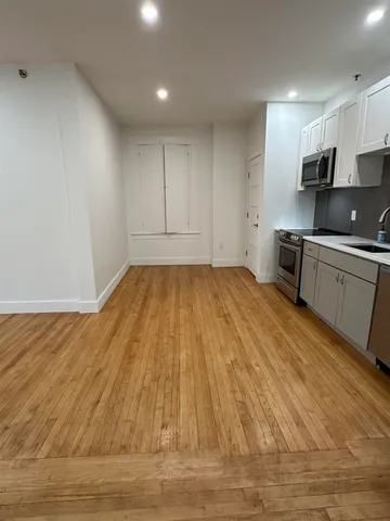 $2,200 | 4 Elliot Street, Unit 6, Brattleboro, VT 05301