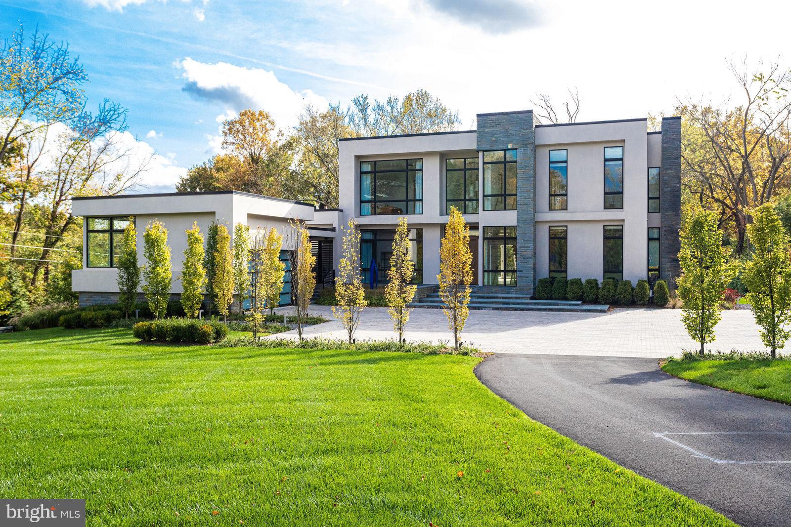 749 Chain Bridge Road McLean, VA 22101 - Photo 2 of 56