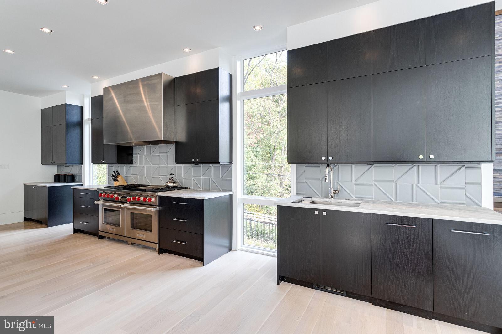 749 Chain Bridge Road McLean, VA 22101 - Photo 19 of 56