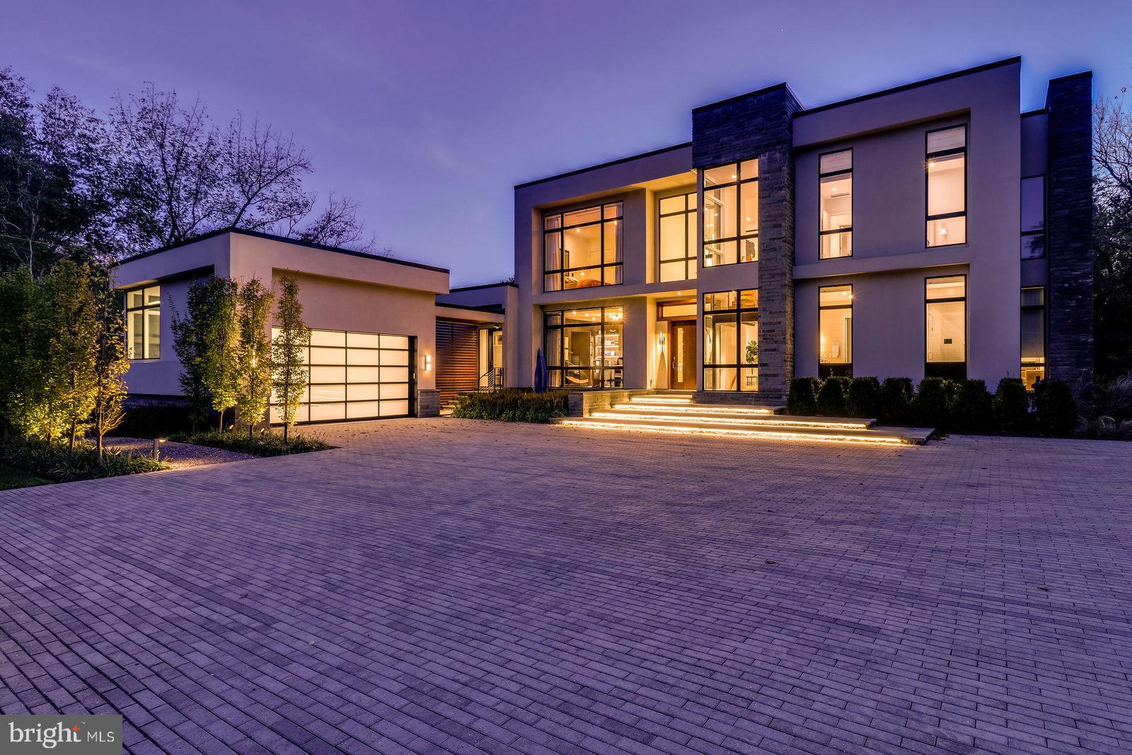 749 Chain Bridge Road McLean, VA 22101 - Photo 5 of 56