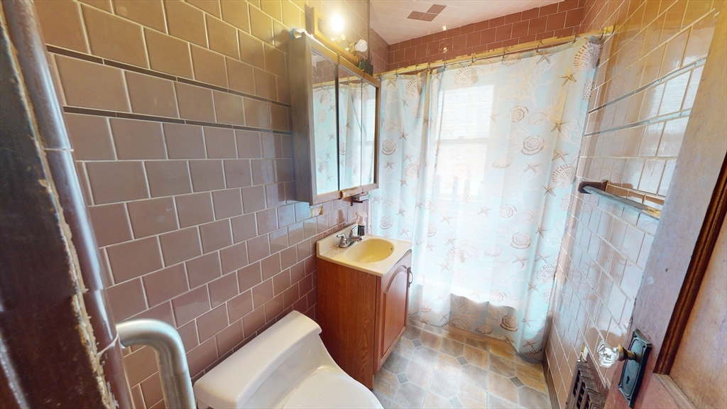 32 Walnut Street Medford, MA 02155 - Photo 18 of 27