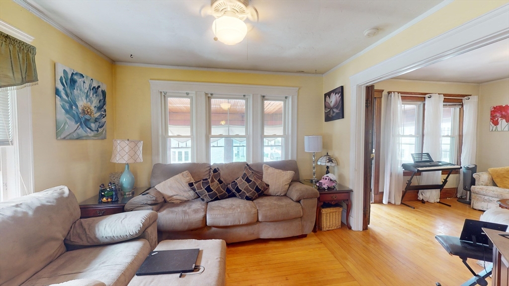 32 Walnut Street Medford, MA 02155 - Photo 2 of 27