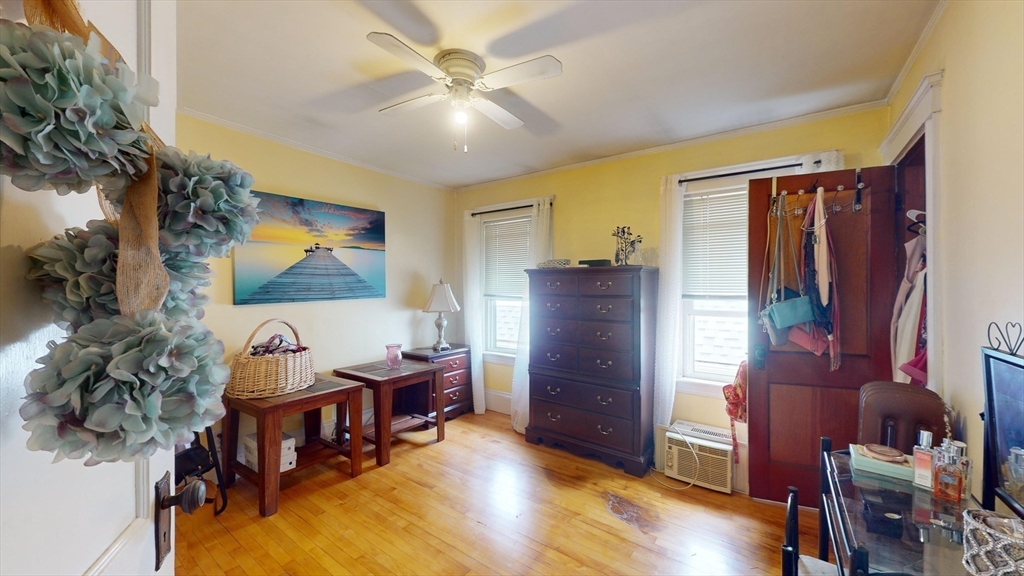 32 Walnut Street Medford, MA 02155 - Photo 8 of 27