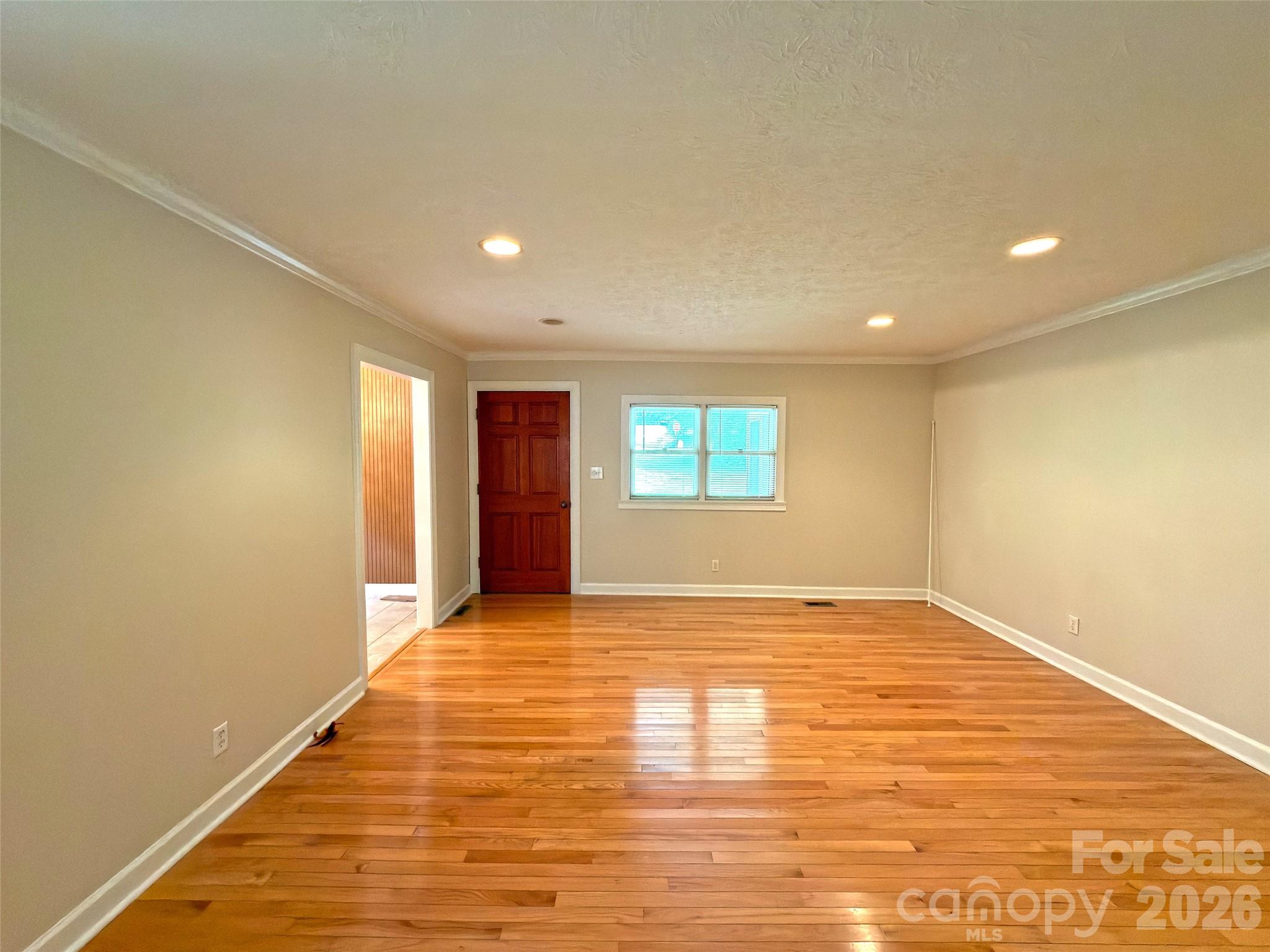 22 McMinn Road Hendersonville, NC 28792 - Photo 8 of 38
