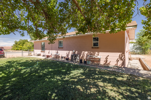 2468 East San Jose Road Moab, UT 84532 - Photo 17 of 46 Exterior of main home