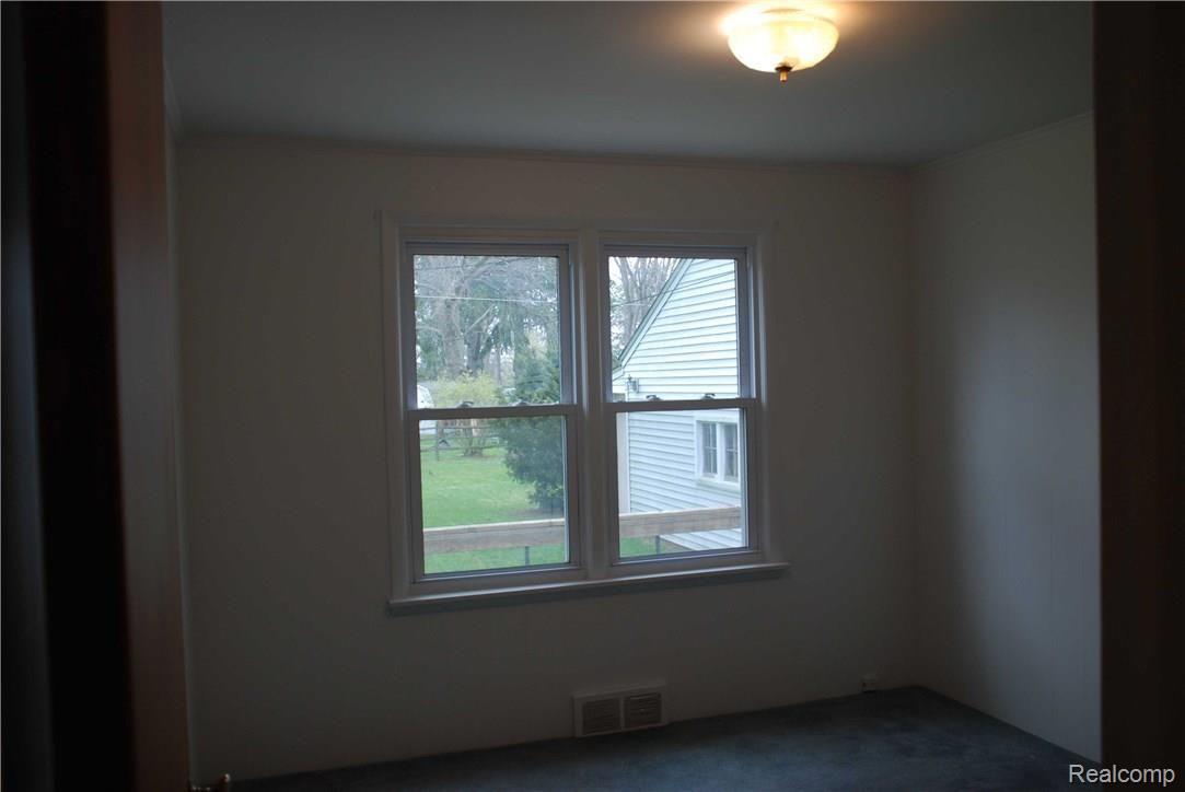 839 East Hurd Road Monroe, MI 48162 - Photo 22 of 35 DSC_0216.jpg