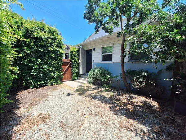 $2,000 | 11528 Culver Boulevard, Los Angeles, CA 90066