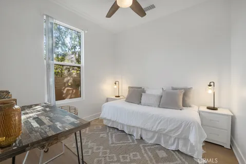 $4,850 | 10832 West Riverton Court, Toluca Lake, CA 91602