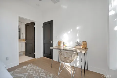 $4,850 | 10832 West Riverton Court, Toluca Lake, CA 91602