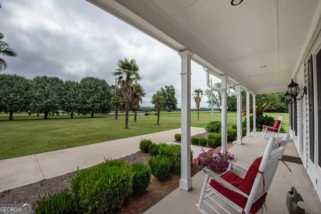 a view of an entryway