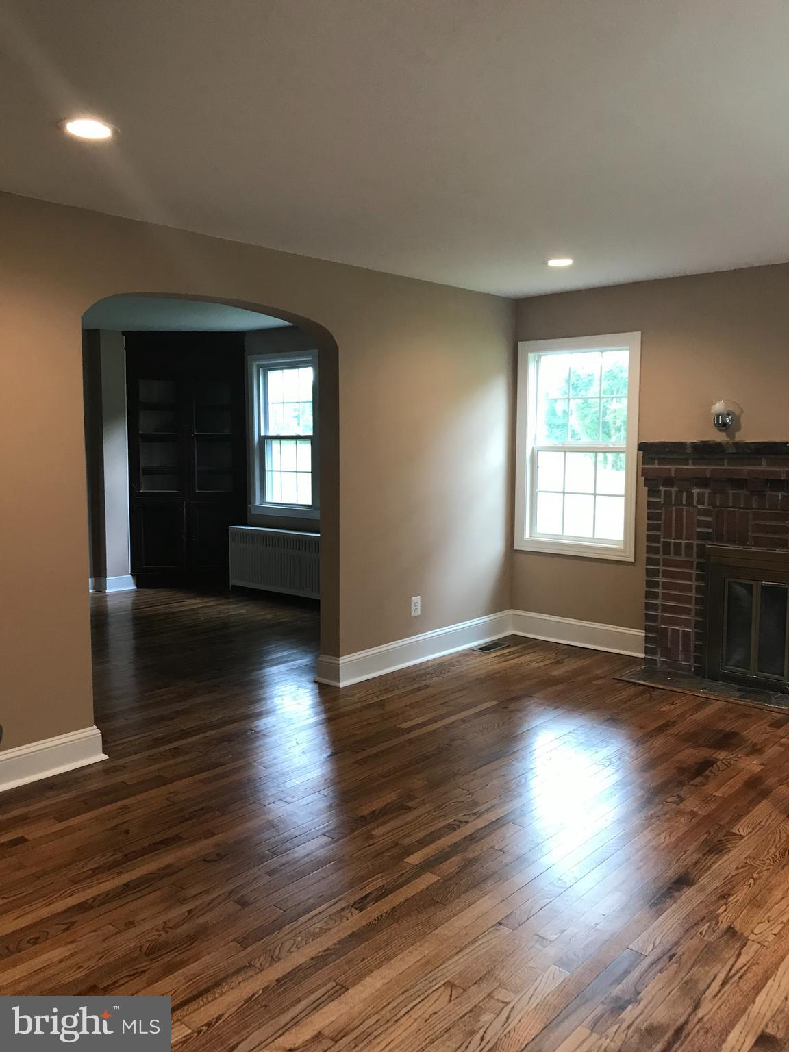 23615 Neck Road Aquasco, MD 20608 - Photo 17 of 70 living room