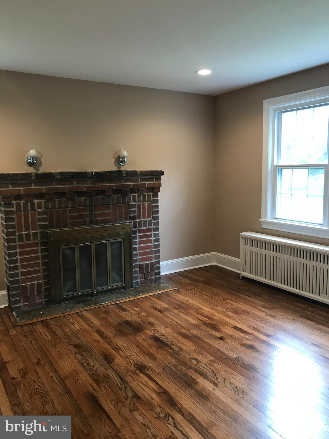 23615 Neck Road Aquasco, MD 20608 - Photo 18 of 70 living room