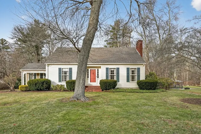 $625,000 | 121 South Drive, Bridgewater, MA 02324