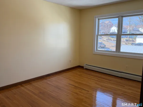 $1,950 | 61-63 Newbury Street, Hartford, CT 06114