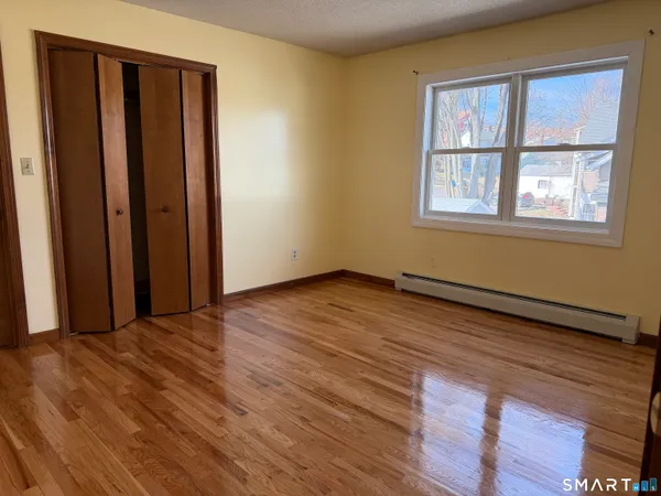 $1,950 | 61-63 Newbury Street, Hartford, CT 06114