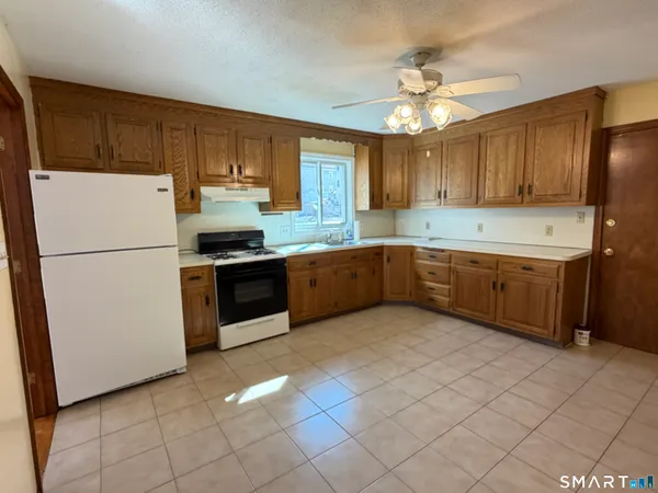 $1,950 | 61-63 Newbury Street, Hartford, CT 06114