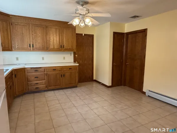 $1,950 | 61-63 Newbury Street, Hartford, CT 06114