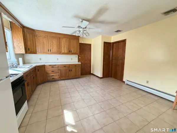 $1,950 | 61-63 Newbury Street, Hartford, CT 06114