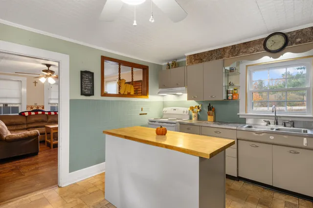 $344,900 | 758 Highway 3, Columbia, NH 03590