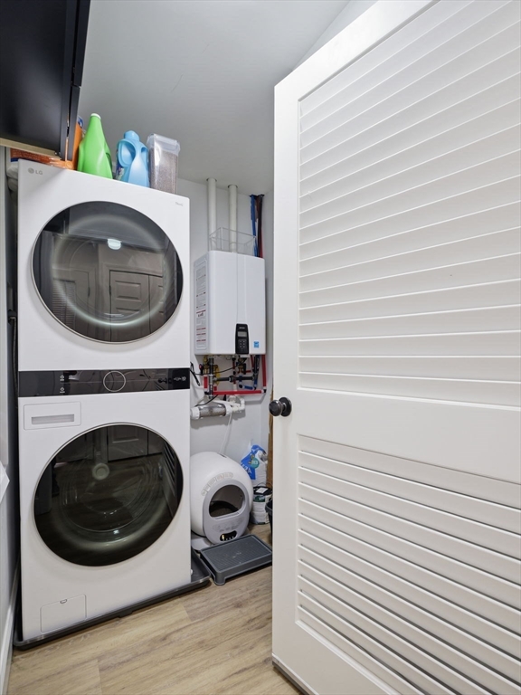 63 Jasper Street Saugus, MA 01906 - Photo 30 of 39 a utility room with dryer and washer
