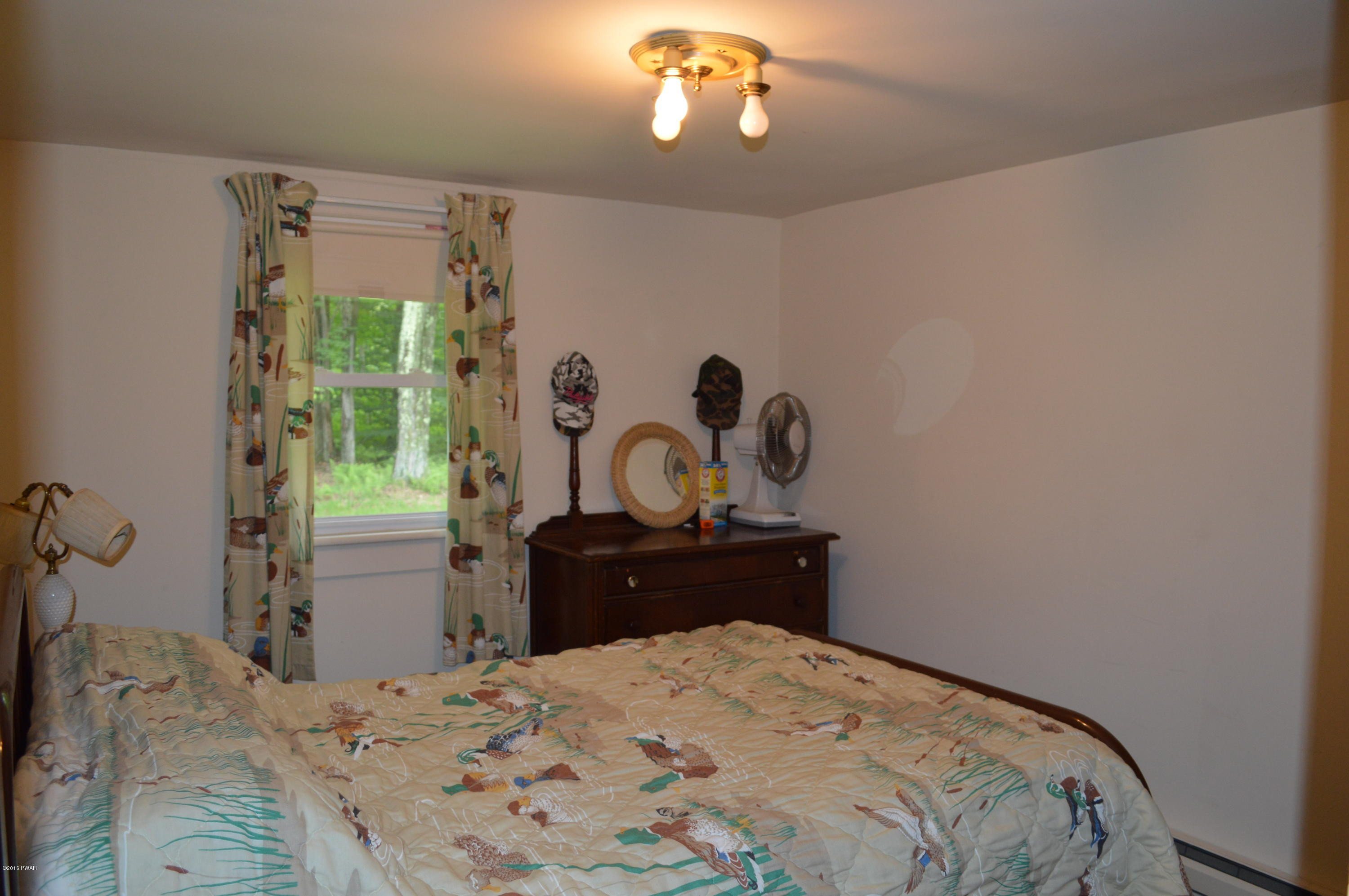 126 Huckleberry Road Newfoundland, PA 18445 - Photo 7 of 18 Bedroom 1