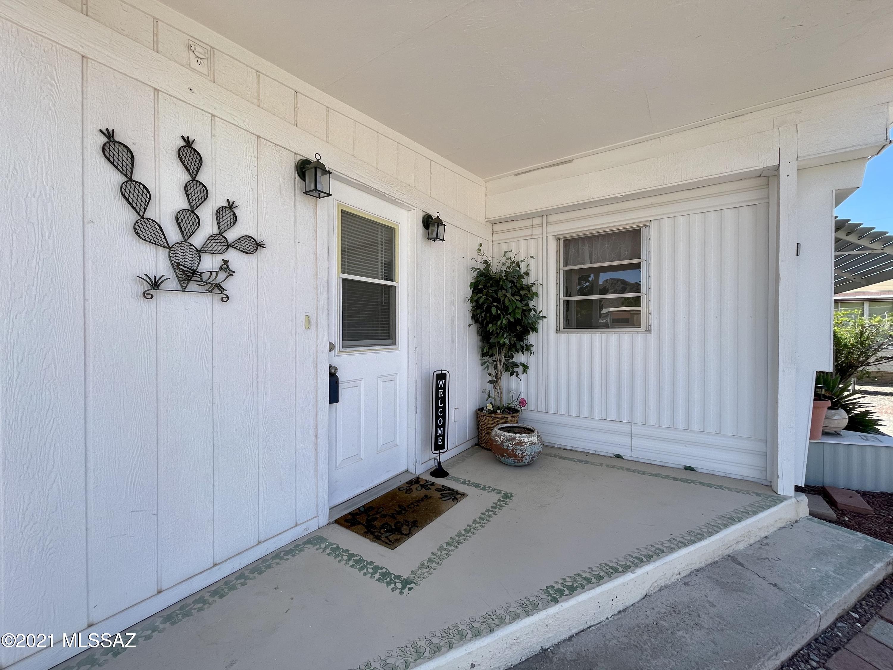 5709 West Rocking Cir Street Tucson, AZ 85713 - Photo 4 of 32