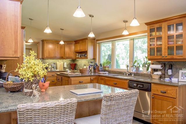 60475 Arnold Market Road Bend, OR 97702 - Photo 4 of 25 Additional Photo