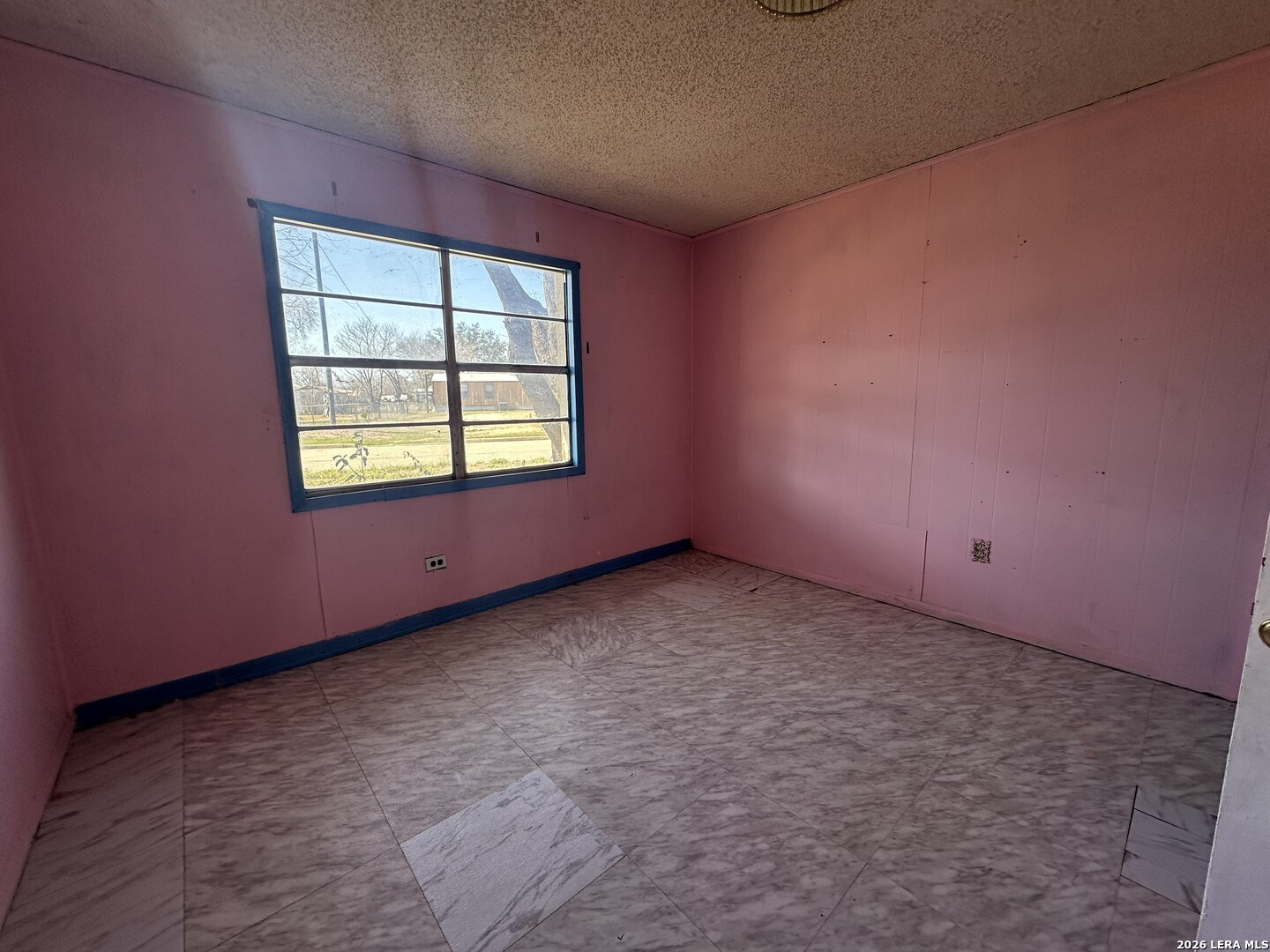 237 Kelly Street Poteet, TX 78065 - Photo 9 of 15