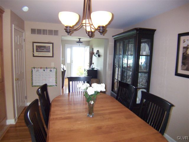 1624 Clearview Road Coplay, PA 18037 - Photo 5 of 14 Gallery Image 5