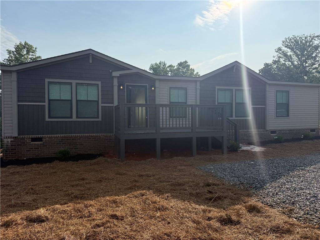 654 Robertson Loop Road Clarkesville, GA 30523 - Photo 2 of 21