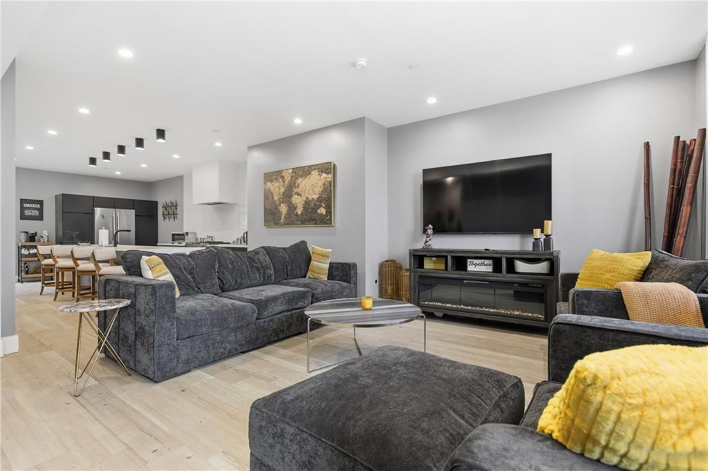 240 Jefferson Street Pittsburgh, PA 15212 - Photo 14 of 50