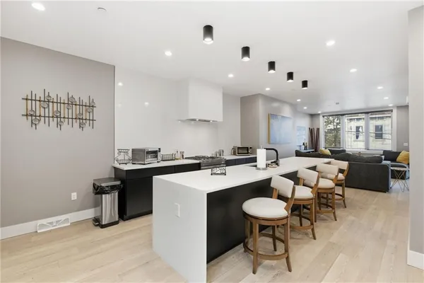 $5,900 | 240 Jefferson Street, Pittsburgh, PA 15212