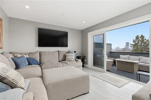 $5,900 | 240 Jefferson Street, Pittsburgh, PA 15212