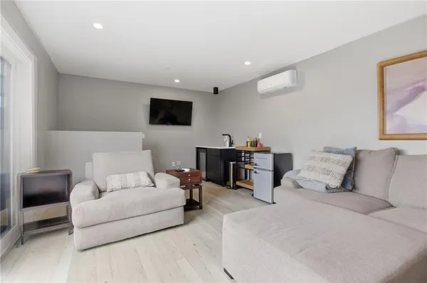 $5,900 | 240 Jefferson Street, Pittsburgh, PA 15212