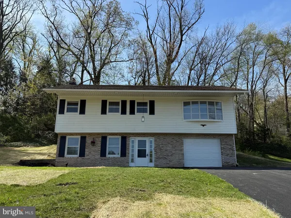 $349,900 | 620 Hammond Road, York, PA 17406