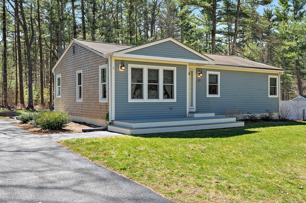 93 Oak Street, Pembroke, MA 02359 Compass