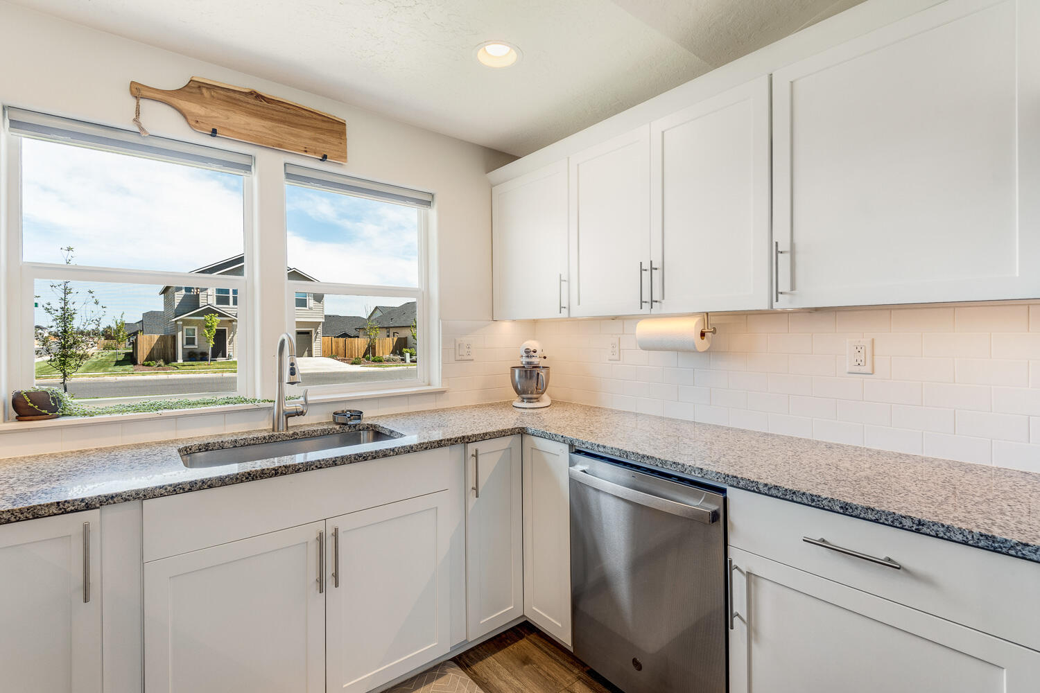 3499 Northwest 9th Lane Redmond, OR 97756 - Photo 13 of 29 OReilly_20260507_17_454850_72ppi