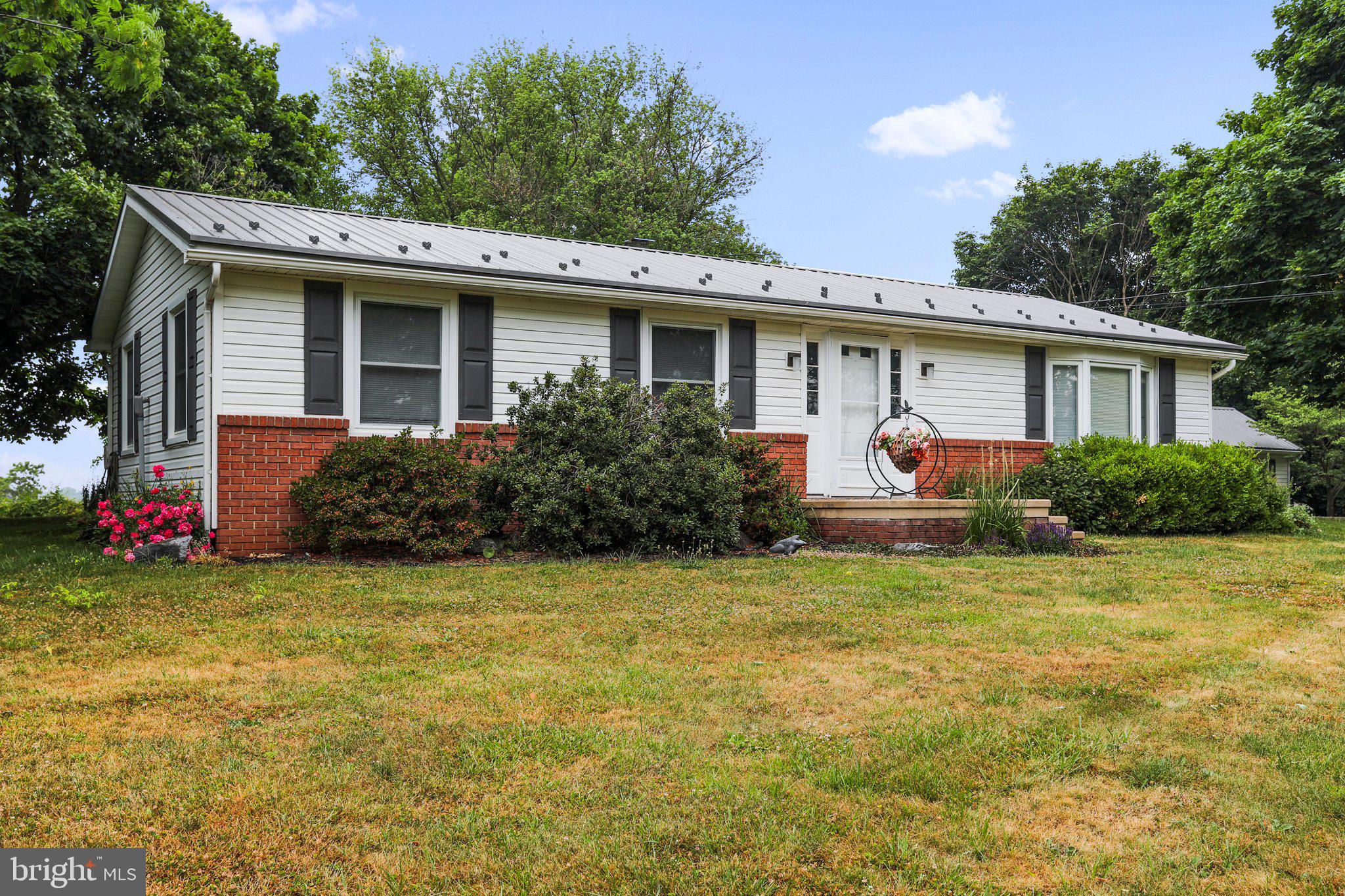 453 Alleman Road Chambersburg, PA 17202 - Photo 3 of 50 Gallery Image 3