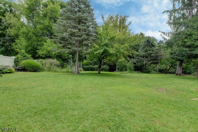 3 Village Road Pequannock, NJ 07444 - Photo 23 of 28 Gallery Image 23