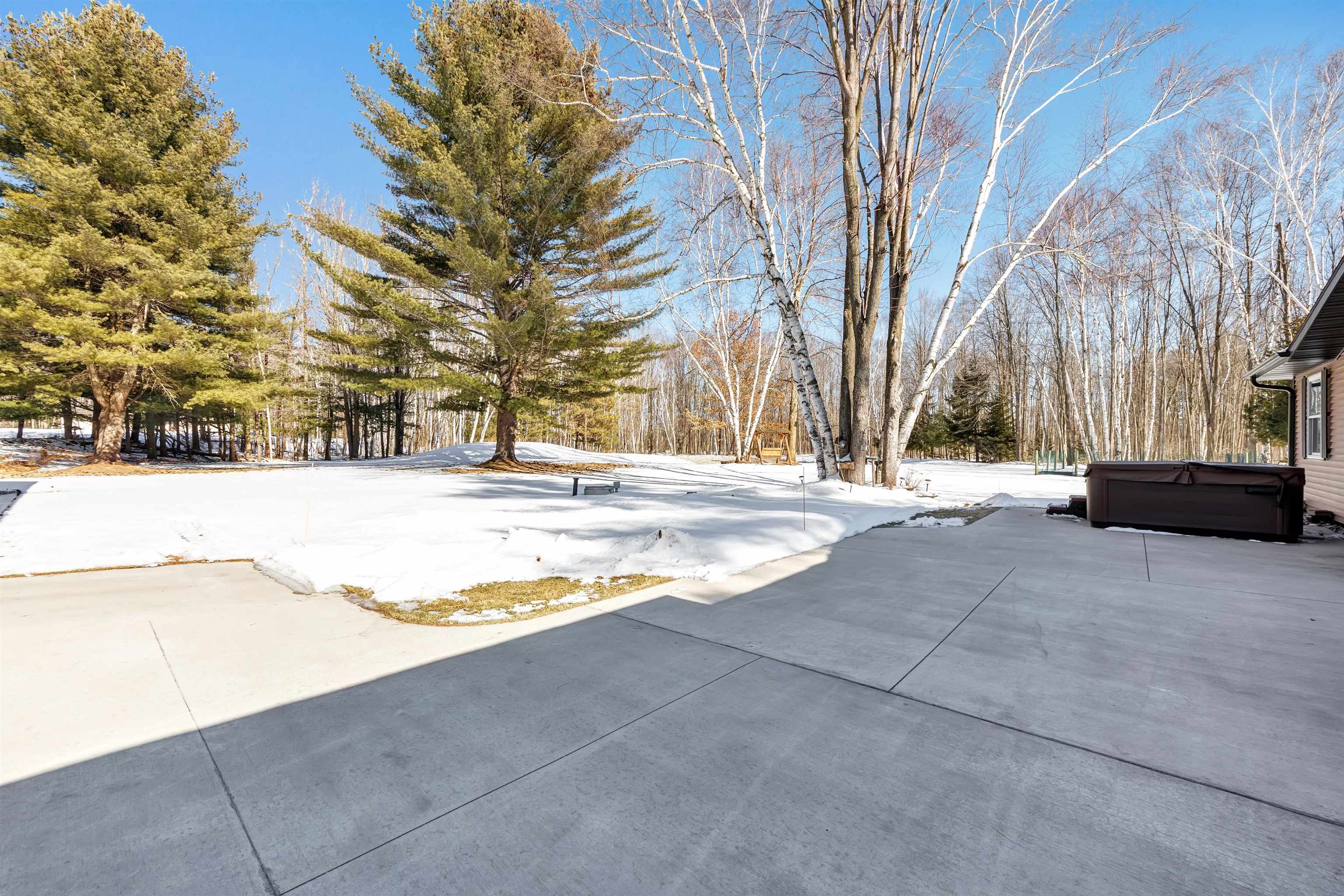 5990 Allen Road Little Suamico, WI 54141 - Photo 29 of 38