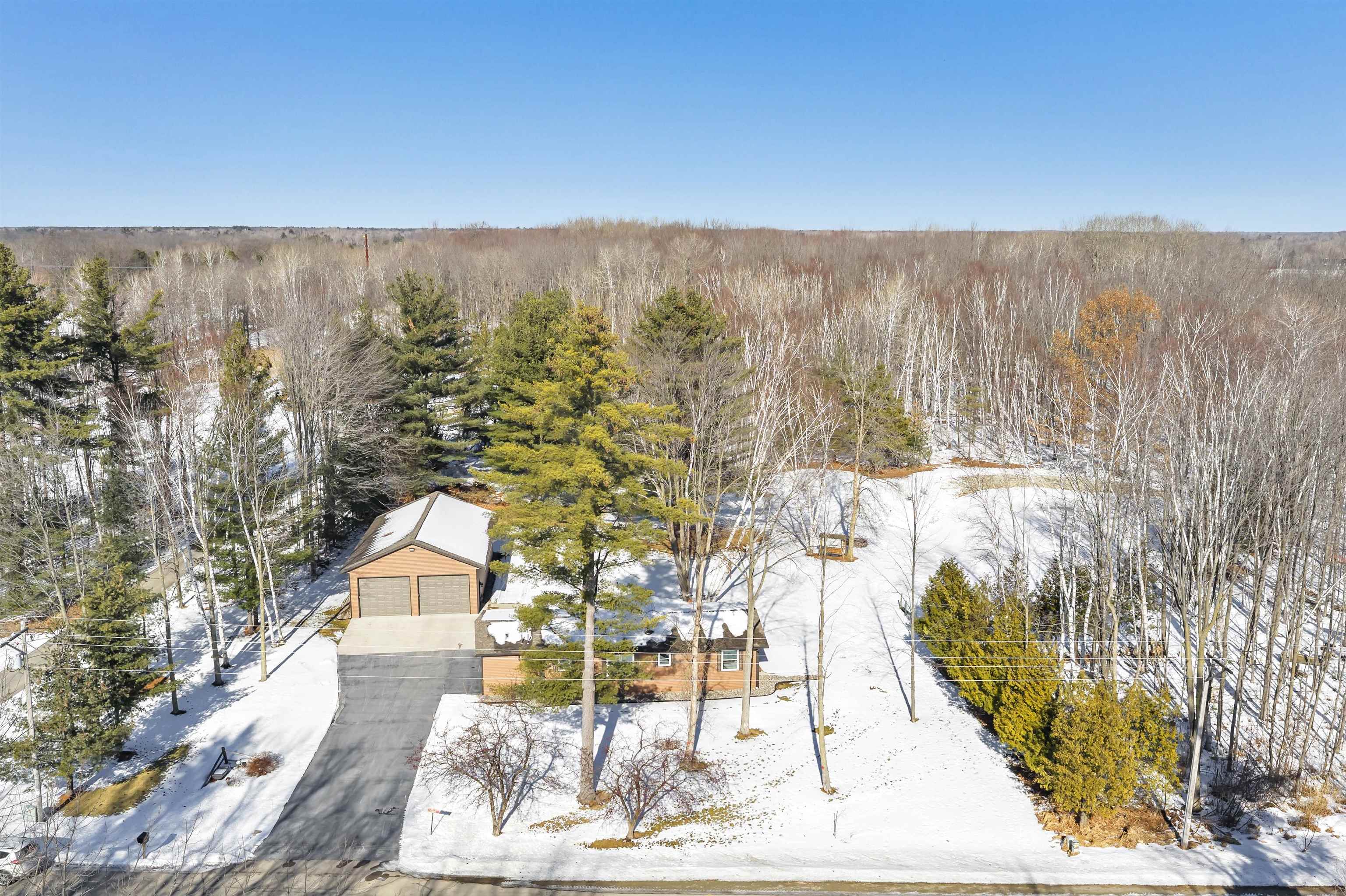 5990 Allen Road Little Suamico, WI 54141 - Photo 35 of 38