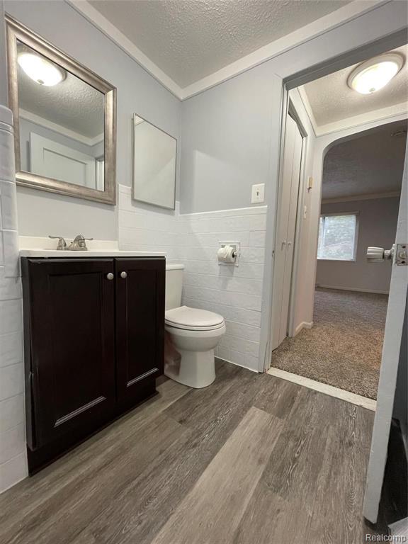 21195 Inkster Road Farmington Hills, MI 48336 - Photo 5 of 13
