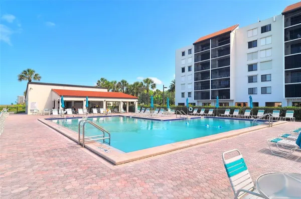$6,500 | 1945 Gulf Of Mexico Drive, Unit M2402, Longboat Key, FL 34228