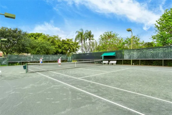 $6,500 | 1945 Gulf Of Mexico Drive, Unit M2402, Longboat Key, FL 34228