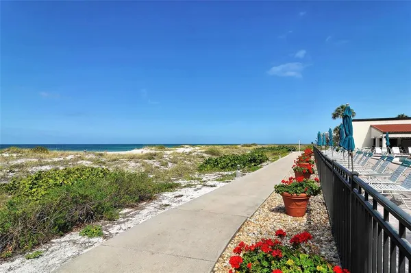 $6,500 | 1945 Gulf Of Mexico Drive, Unit M2402, Longboat Key, FL 34228