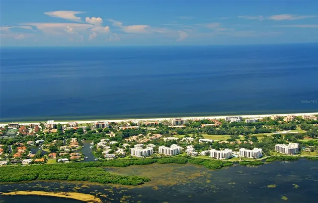 $3,000 | 1945 Gulf Of Mexico Drive, Unit M2402, Longboat Key, FL 34228