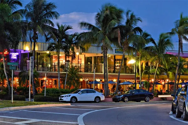 $6,500 | 1945 Gulf Of Mexico Drive, Unit M2402, Longboat Key, FL 34228