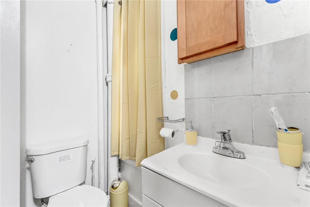 22 Princeton Street Rochester, NY 14605 - Photo 31 of 39