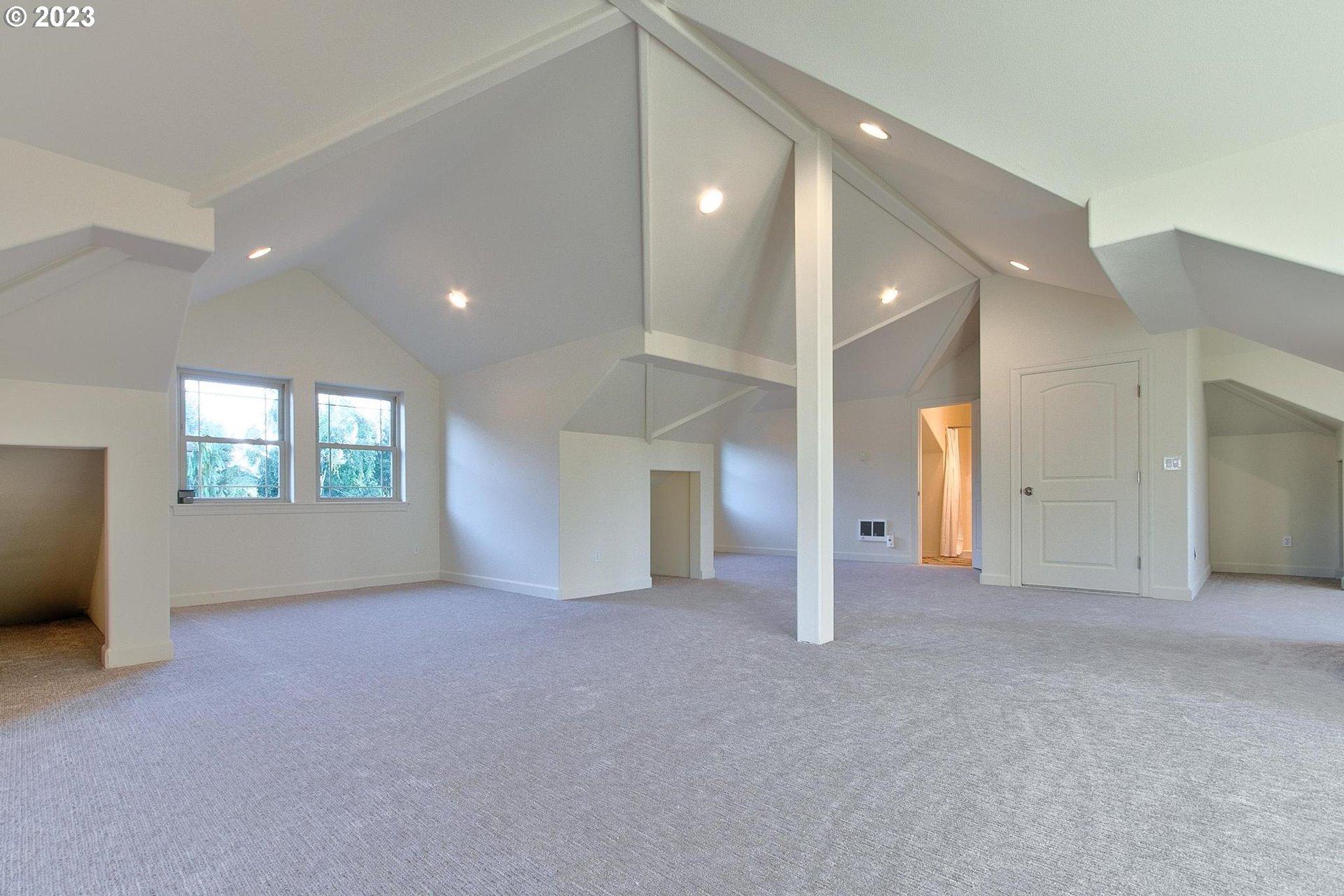 827 Northeast 224th Circle Ridgefield, WA 98642 - Photo 31 of 37 Gallery Image 31