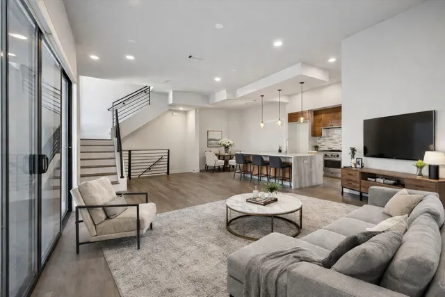 $639,000 | 4112 Feagan Street, Houston, TX 77007